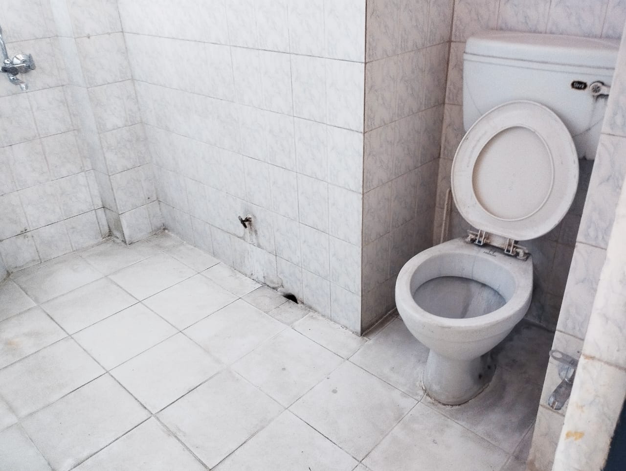 Unfurnished 3bhk in Ganesh Mandir Road, Jayanta Nagar, Noonmati, Guwahati, Assam, India for Rent